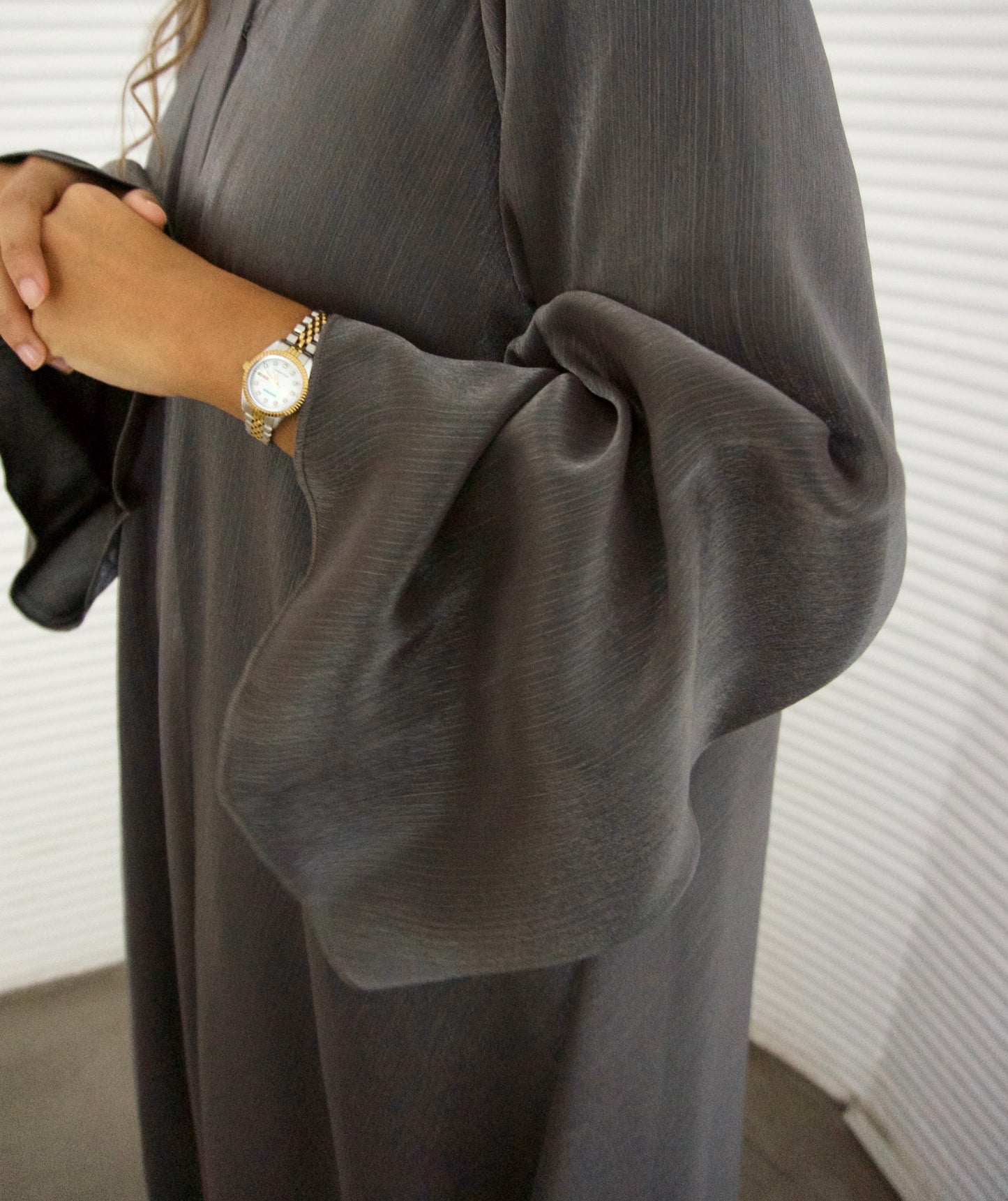 Amara | Grey